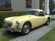 MG A 1600 COUPE